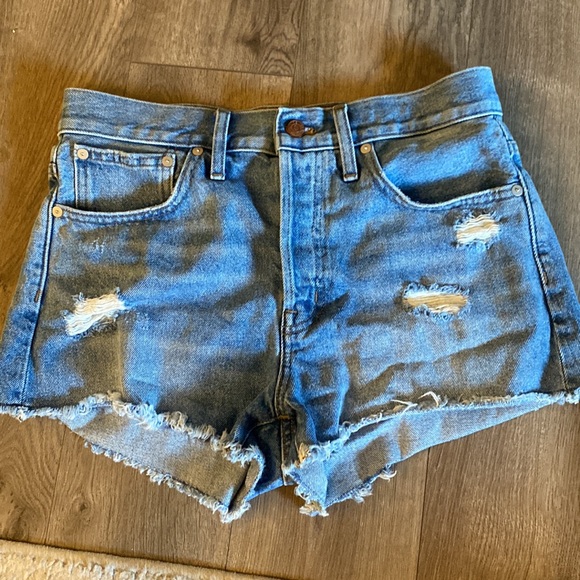 Madewell Relaxed Denim Shorts in Foxglen Wash Size 27 Button Fly L21 - Picture 7 of 10